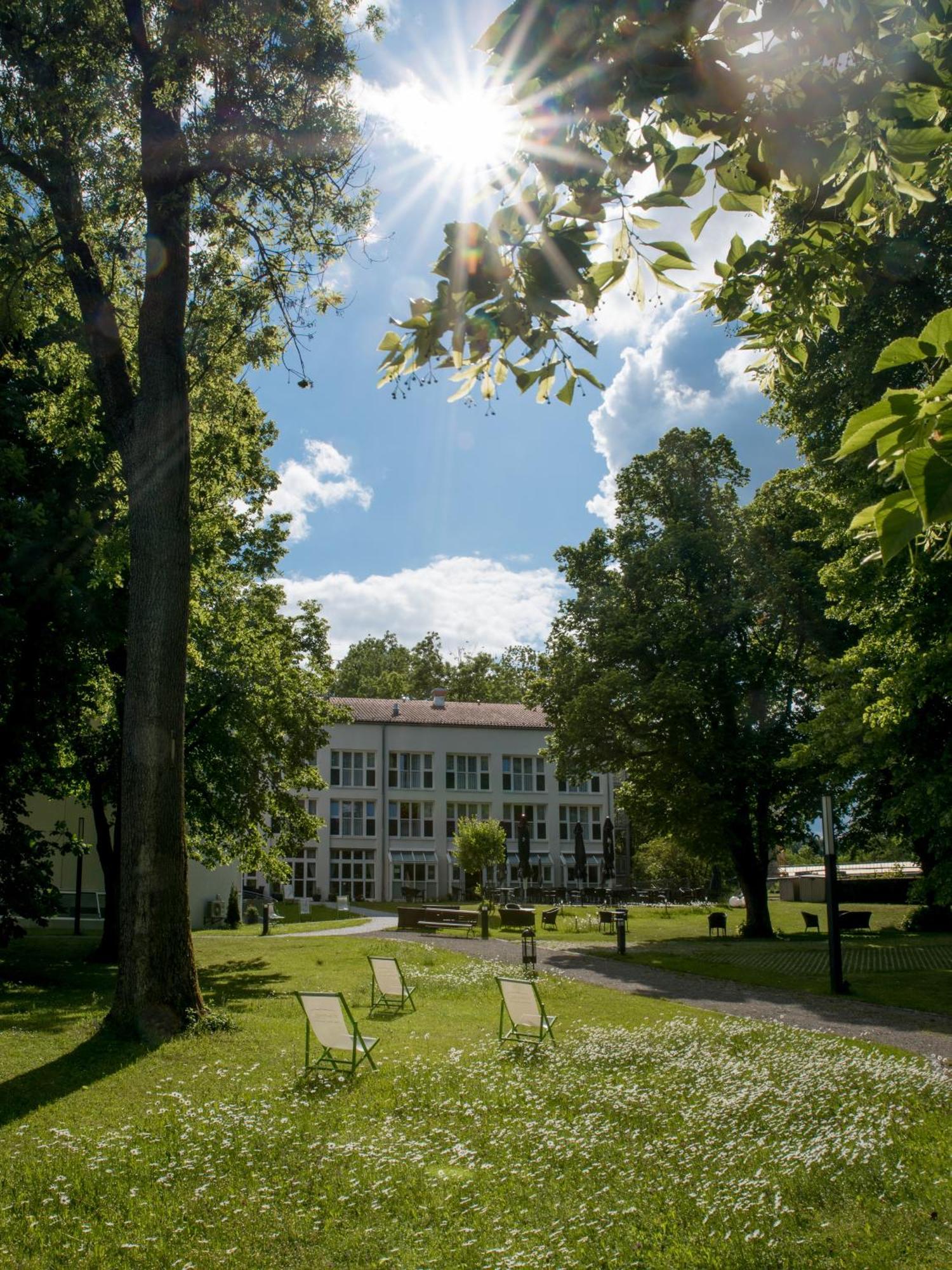 Hotel Raphael Im Allgaeu เคมป์เทน ภายนอก รูปภาพ